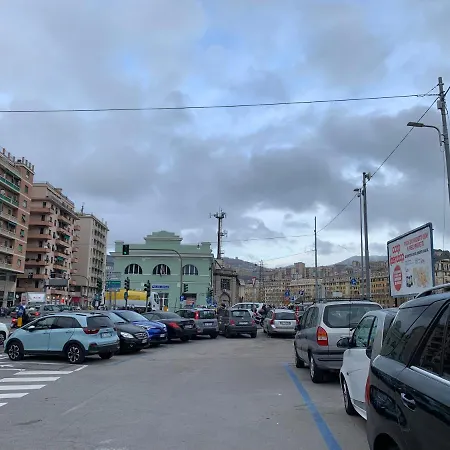 דירה House Zena By World